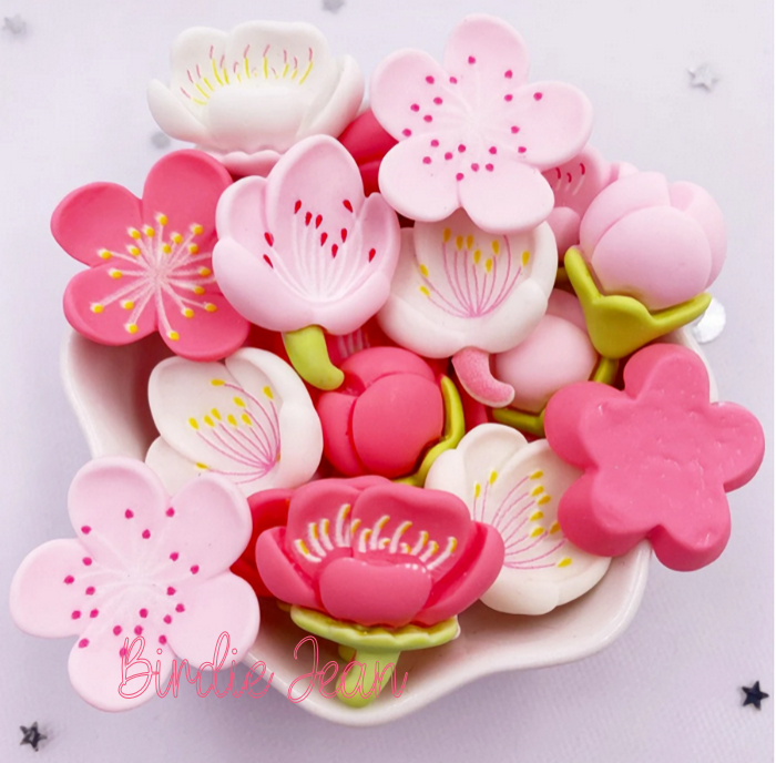 5 Resin Lily Flowers- Floral Embellishments Flatbacks